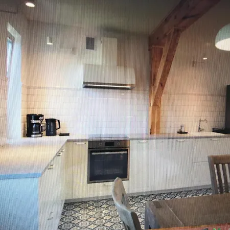 Marymont Metro Apartment *